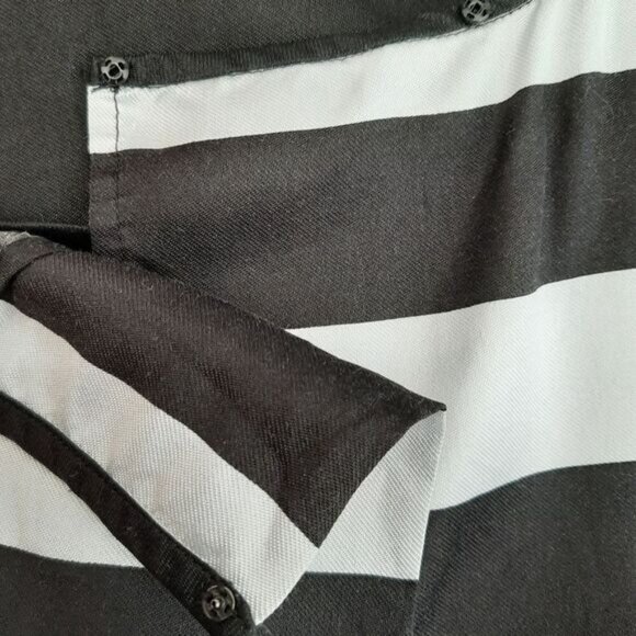 CLUB MONACO Sleeveless Shell Top Strippe Pattern B&W Crewneck Sz S Flawed - Picture 12 of 16